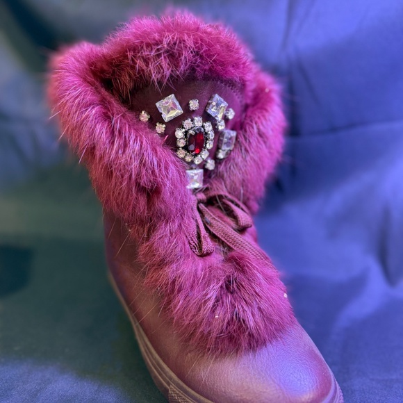 BOOTS WITH STONE - Picture 3 of 7